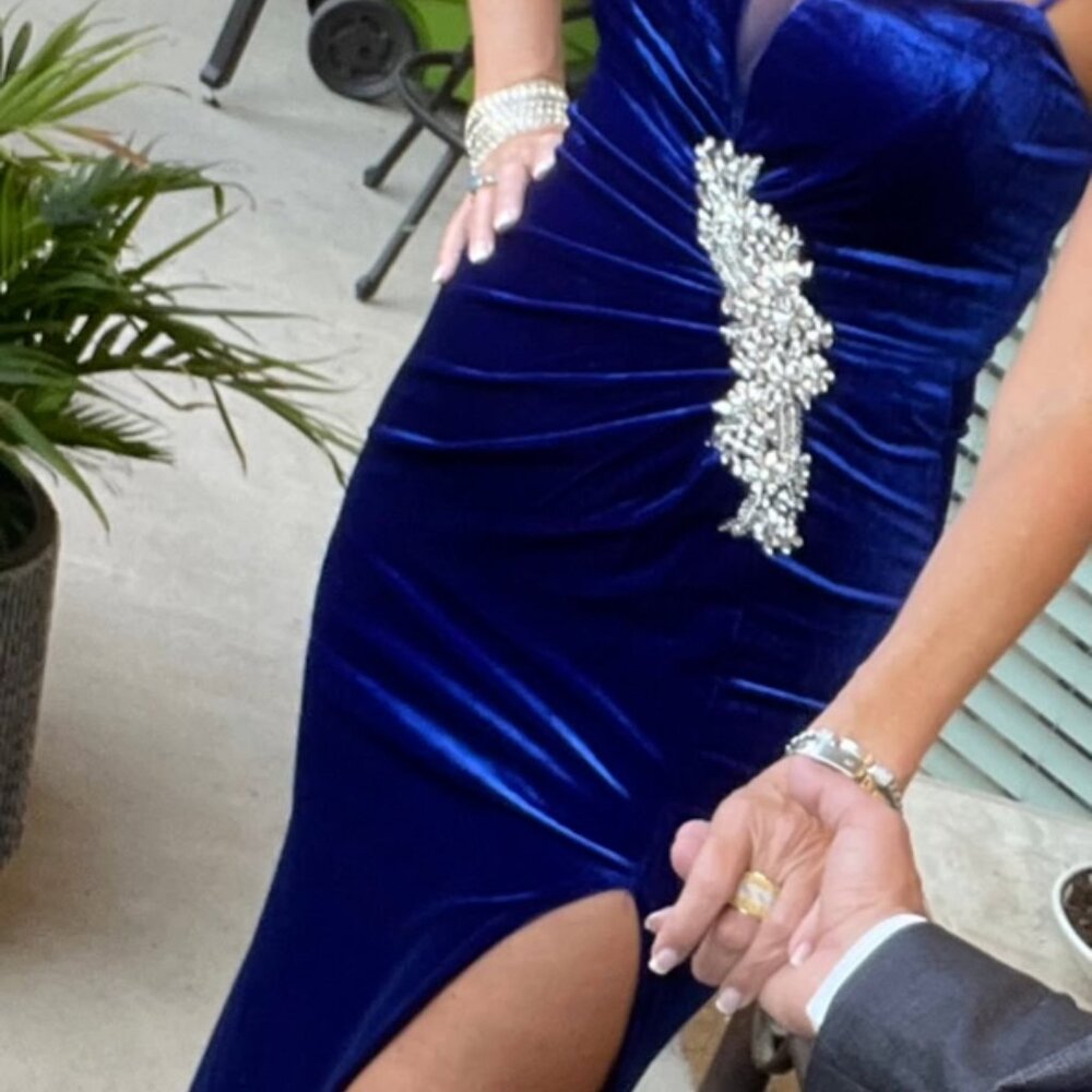 3 5 7 4 6  Long Formal Blue Velvet Embellished Rhinestones long dress high slit